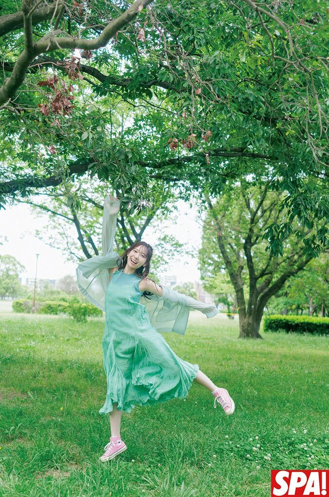 日向坂46金村美玖、風薫る爽やかカットに浴衣姿も 『週刊SPA！』初登場で表紙飾る 2枚目
