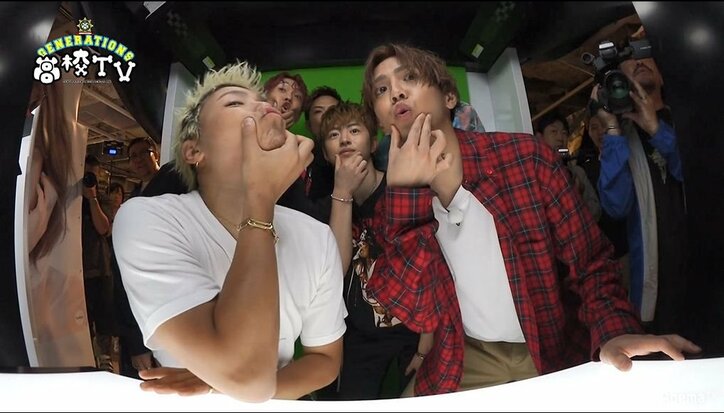 GENERATIONSが新宿・歌舞伎町で大騒ぎ！全員でプリントシール、ボウリング対決も！（AbemaTV）