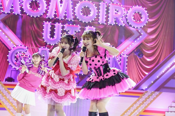 百田夏菜子と鈴木愛理ら“同級生ステージ”に絶賛の声！ももクロが大晦日に50組超の豪華アーティストらと歌の祭典『第6回 ももいろ歌合戦』