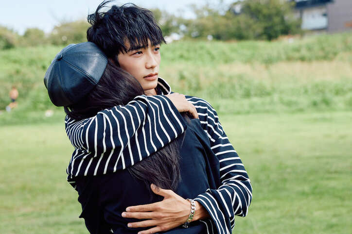 バレリーナ高鶴桃羽の長い脚に驚き！K-1ファイター大久保琉唯とのイチャイチャバレエデートに飯豊まりえが悶絶『オオカミちゃんとオオカミくん』第10話