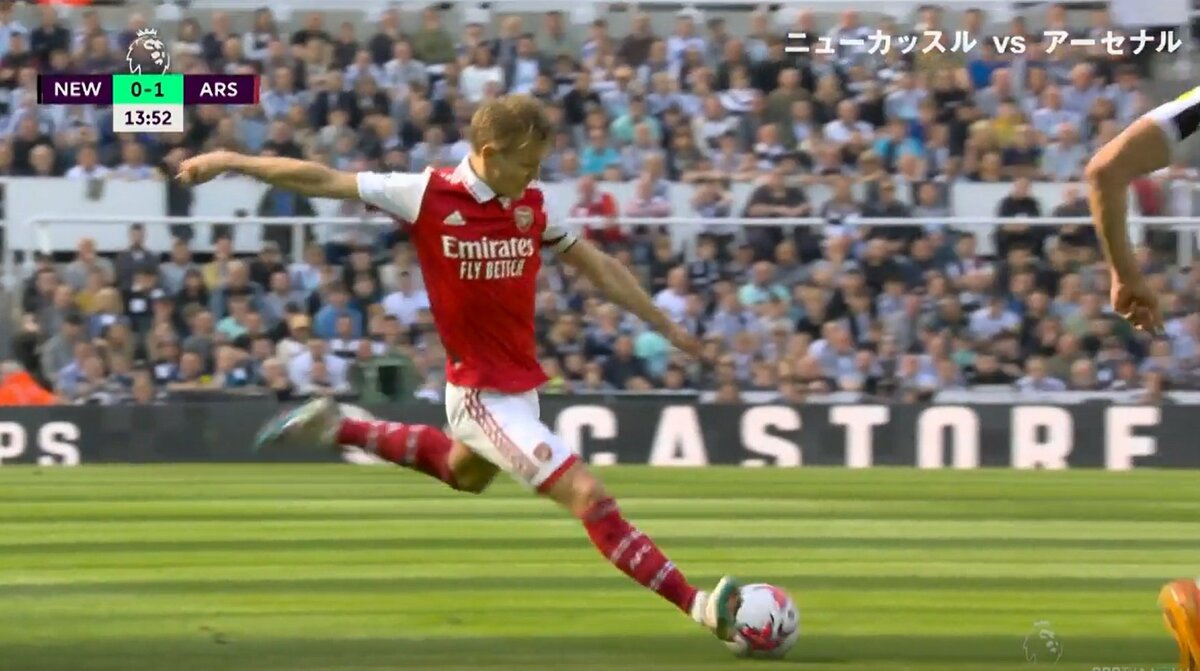 将来プレミアリーグアーセナルでウイングをやろうとしていたスパイク