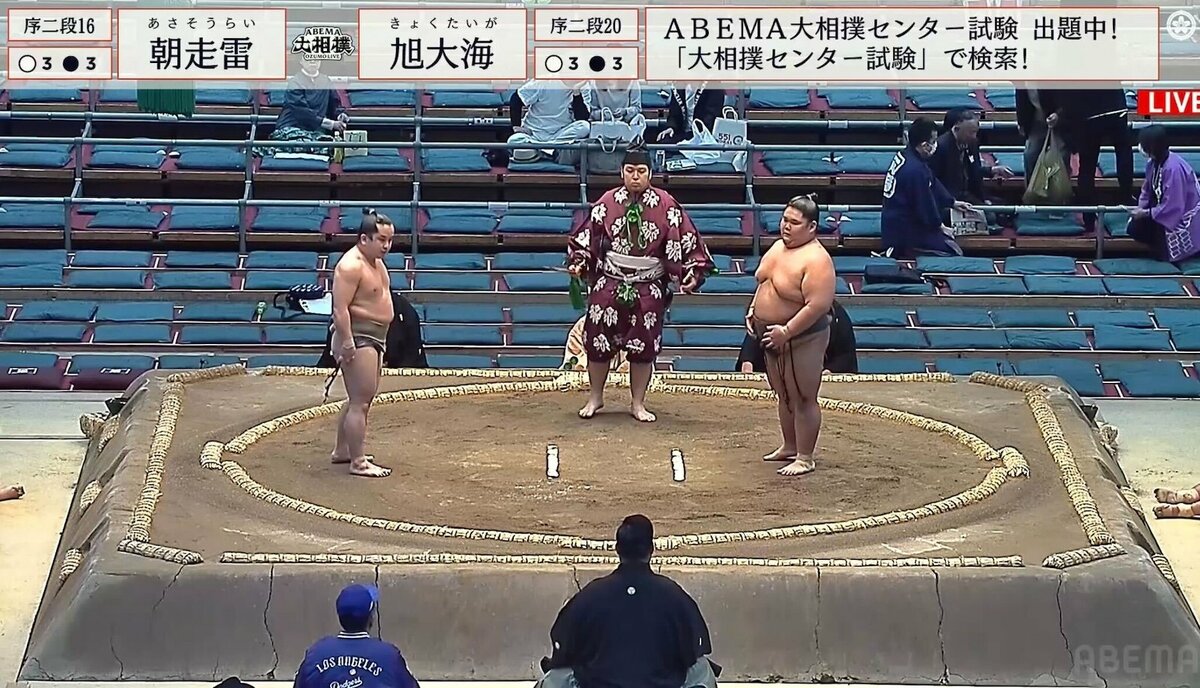 早い！合わせて！」審判長の親方が“激おこ” 2度の立ち合い不成立で厳重