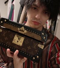 アレクサンダー『まだブログに載せて無かったね ヴィトンのジュエリーケース❤️』