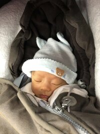 魔裟斗、ブログ開設し第3子男児の姿を公開「出生届を出しに行って来ました!」