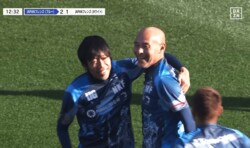 「昔の日本代表で見たやつ！」小野伸二→加治亮→高原直泰でゴラッソ！ 伝説の“ゴールデンエイジ”が復活した瞬間「胸熱じゃん」「ガチのヘッド」