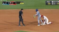 おい！どこ見てんだよ！ 審判にブチギレ！ “走塁死”をめぐる判定に大激怒「わざとなら酷い」「キレるとヤバいな」