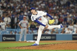 ウソでしょ…！？ 佐々木朗希に「ドン引き」 160キロ超“火の玉ストレート”→相手打者のバットを“爆速通過”「えげつない」