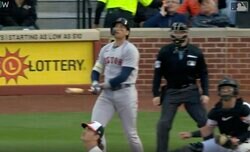 あわや観客にホームランボールが直撃！？  “阪神・青柳を打った男”打った瞬間、確信歩き スラッガー覚醒の期待高まる豪快弾