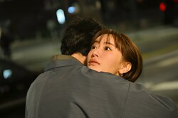「好きです」別れ際に告白&突然のハグ…和服姿の上杉柊平が「かっこよすぎ…」「ビジュ最高！」と話題に『ミス・ターゲット』