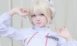 The Subtle Art of "Cute but Not Too Sexy" Posing in Hajime Todoroki Cosplay