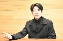 イケメン俳優・塩野瑛久をアニメの“沼”へと引き入れた「Re:ゼロから始める異世界生活」という作品