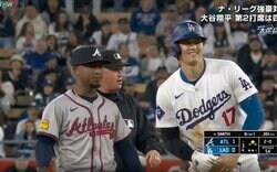 放送事故レベル！ 大谷翔平、中継カメラがとらえたヤバすぎる瞬間 　どういう状況… 相手選手とのツーショットが話題に「えっ！？」「どうなってるんだw」