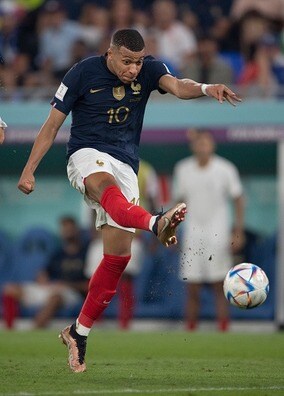 ムバッペはもうメッシ、C・ロナウドに追いつく　チュニジア戦で狙える“W杯通算得点数”の積み上げ