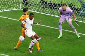 【W杯】「史上最も奇妙なゴールの1つ」　米国代表FWの“ミラクル弾”に海外衝撃「才能か、運か？」