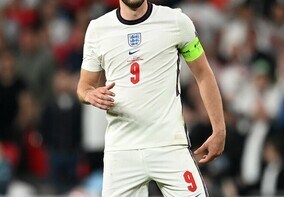 「レッドは最高！」イングランドがカタールW杯用ユニホームを発表！ アウェーデザインが大反響「必ず手に入れる」