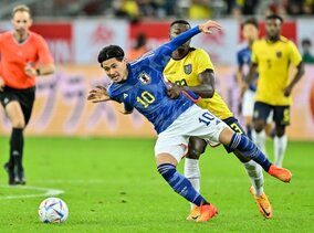 「久保建英にも堂安律にも流動性を持たせたほうがいい」「南野拓実の使いようがない」前線の問題【「W杯前最終準備」日本代表ドイツ遠征総括の激論】(3)