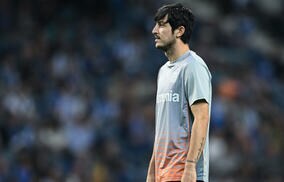 レバークーゼンのイラン代表FWアズムンがふくらはぎ筋断裂で全治6〜8週間、W杯も危うし