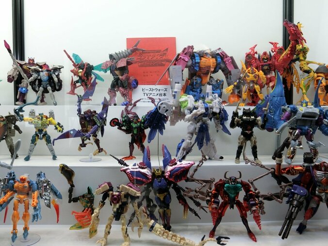 歴代コンボイが勢ぞろい　『トランスフォーマー』イベントに女性ファンも数多く来場 12枚目