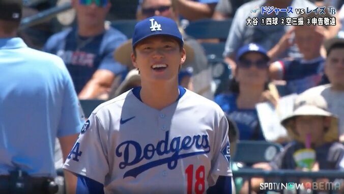 山本由伸の“全力ベースカバー”に実況思わず「この笑顔です」 猛暑下で魅せた“好フィールディング”…表情が物語る 3枚目