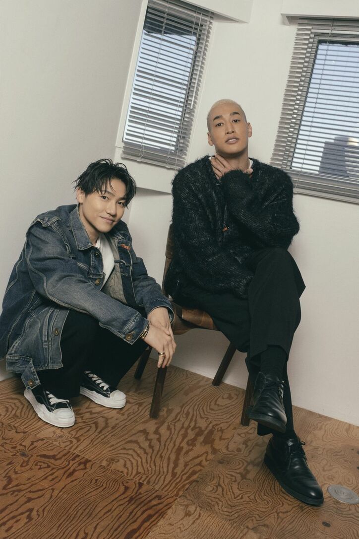 関口メンディー×小森隼「自分で決めつける必要はない、もっといろいろな役をやっていきたい」映画『昨日より赤く明日より青く』対談