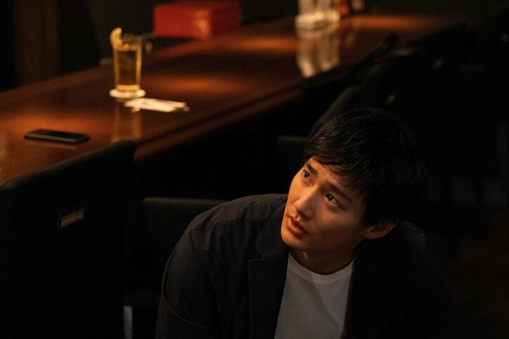 野村周平、床のパスタを掴み食い…！三浦翔平もかつて挑戦した伝説的シーンに反響「役者さんってすごいなぁ」