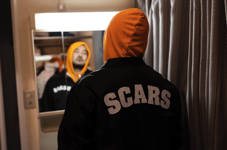 日本語ラップ・シーン最重要グループ・SCARS、初となるコーチジャケットを完全限定で発売！予約受付が本日よりスタート！