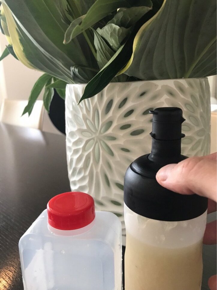 稲垣吾郎、草なぎ剛からお土産もらい容器に悩む「教えて世界…」