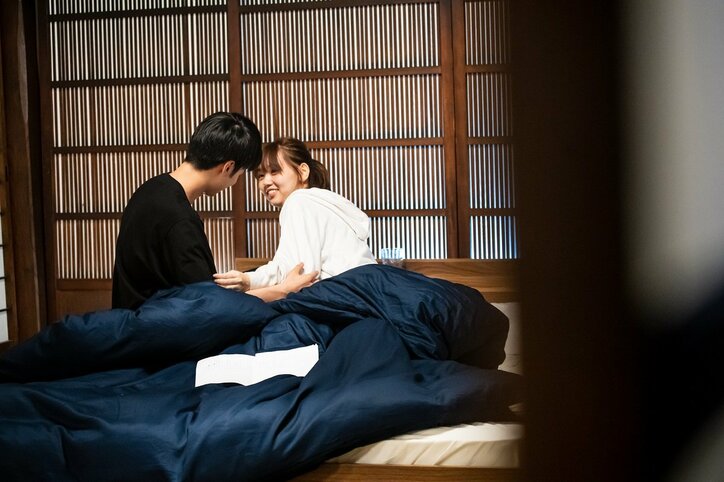 結婚発表したけいまな（江野沢愛美＆北條慶）が出会った『ドラ恋～Kiss On The Bed～』4月3日より一部無料配信