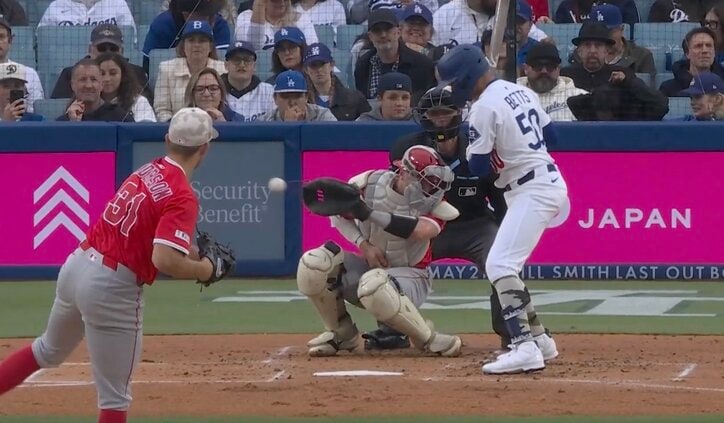 【写真・画像】早く行けよ！ 大谷翔平に“イライラ”… まさかの展開「どうした？」「マジかw」 エ軍守護神に“異変”→走者・大谷を嫌がって“故意ボーク”　1枚目