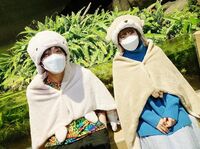 『恋です！』杉咲花＆杉野遥亮の“おくるみ2ショット”にファン歓喜「だっこしたい」「この生き物は尊すぎ」