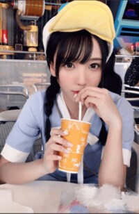 ざわちん、『彼女とデートなう』ショットに挑戦「めちゃくちゃ可愛い」と反響