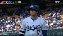 大谷翔平、“疑惑の一球”が影響したか？ ボール球を強引にスイング、三振後に見せた“表情”にファンも同情の声 「そりゃ怒るだろ」「さすがにこれは可哀想」