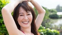 ラジオ沖縄・竹中知華アナ カレンダーブックが3月16日発売、持ち前のダイナマイトボディを大胆披露 イベント開催も決定