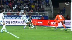 レベチ過ぎる！南野拓実、チャンスを作る“オフザボール”の動きに脚光「一級品やな」ディフェンスラインの背後に抜け出しノールックで股抜きクロス「決めてやってくれよ！」