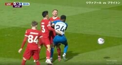 批判殺到！審判見てなかっただろ！ 遠藤航も困惑した“疑惑のジャッジ”が起きた瞬間　目視できないのにファウル判定！？スタジアムが大ブーイングの嵐