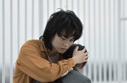 自殺の理由はいじめ？圭司（山田孝之）と祐太郎（菅田将暉）がぶち当たる“果てしなく深い闇”とは…『dele』第6話あらすじ（場面写真17枚）