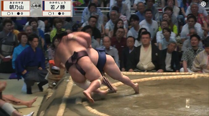 若手力士、元大関・朝乃山にマジ張り手“2連発”！「ガチンコ相撲」「ほぼ右ストレート」「しびれたわ」ファン騒然 4枚目