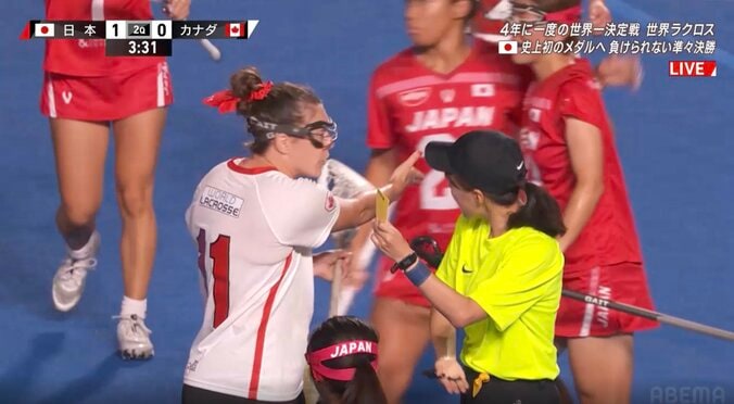 日本代表に「イライラしてます」 世界ラクロス女子でまさかの2人退場劇 強豪カナダを“焦らせた”瞬間に注目 4枚目