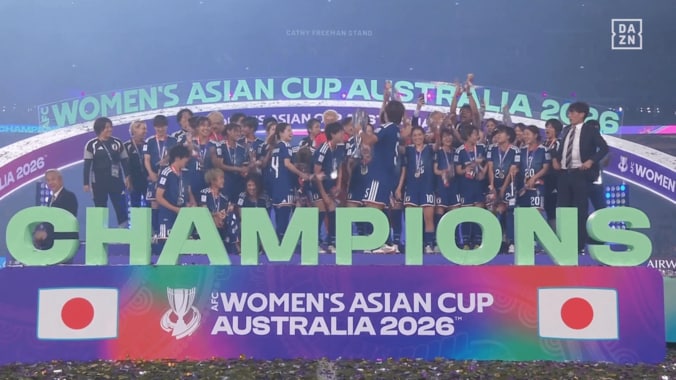 なでしこジャパンの“優勝コント”でまさかの事態！？「のりさんに教えてあげて（笑）」“森脇芸”に「新喜劇きた」「W杯でもやって」【女子アジア杯】 4枚目