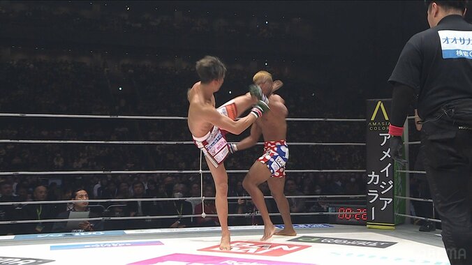 戦慄の左ハイKO