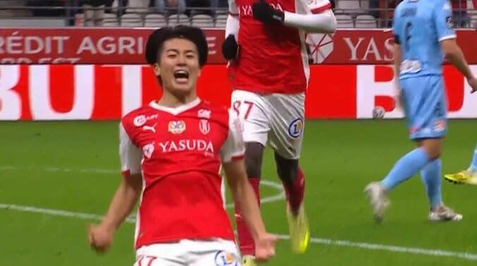 「とんでもないゴラッソ！」中村敬斗、今季7点目！シーズンベストゴール級弾丸ゴラッソにファン歓喜「スーパーミドル炸裂」「無双が止まらない！」 5枚目