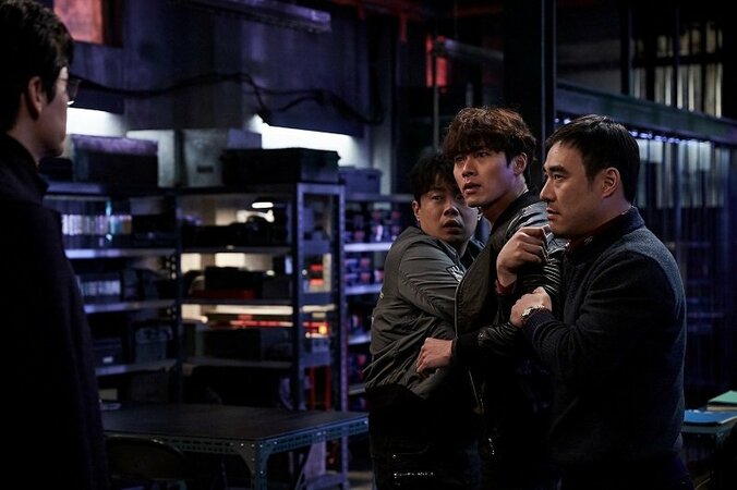 詐欺師アベンジャーズの抜群のチームワーク　映画『スウィンダラーズ』場面写真一挙解禁 3枚目