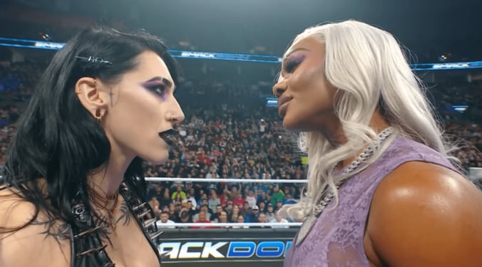 リア・リプリー（写真左）とジェイド・カーギル（同右）