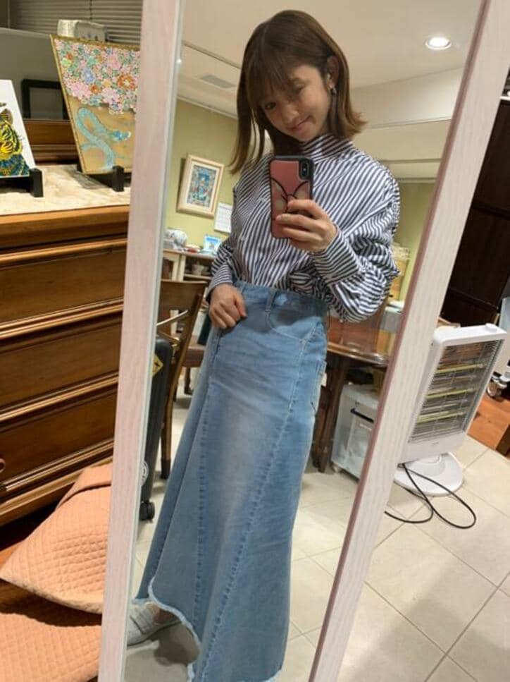  小倉優子、子育ての合間に勉強に奮闘「頑張って」「素敵」の声 