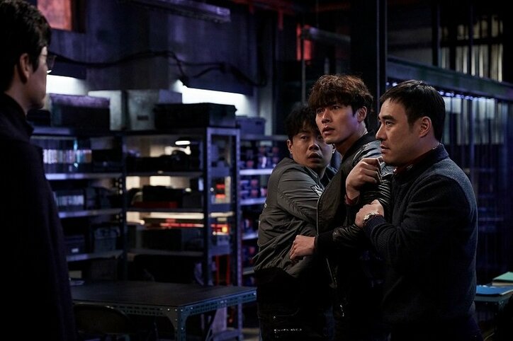 詐欺師アベンジャーズの抜群のチームワーク　映画『スウィンダラーズ』場面写真一挙解禁