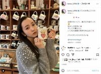 板野友美、デコ出しヘアでパリを満喫するオフショット披露「素敵なお店に素敵なともちん」「好きだ!!」と絶賛の声