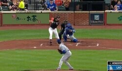 ウソでしょ…？ 大谷翔平、病み上がりで“まさかの光景”「ヤバいw」「バケモノか」緊急登板なのに… 相手打者のバットを破壊してしまう