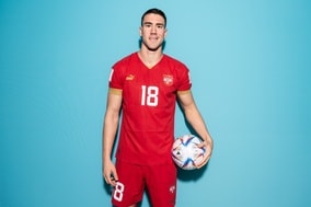 セルビア代表FWヴラホヴィッチ、同僚の妻との不倫疑惑を完全否定「ばかげている」