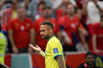 W杯】やはりブラジルがいないと始まらない ピッチに現れた“カナリア