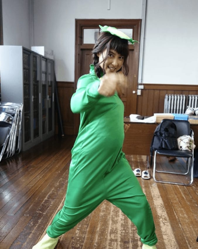 土屋太鳳、躍動感溢れるカッパ姿を立て続けに披露　その理由とは 1枚目